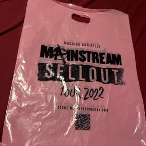 Machine gun Kelly mainstream sellout  just the bags